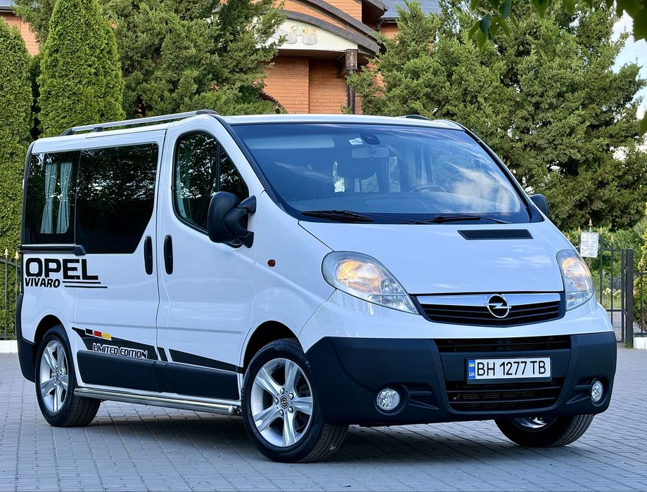В Продажі Opel VIVARO 2.0 В Ідеальному Стані!!! Максимальна Комплектація! 8+1