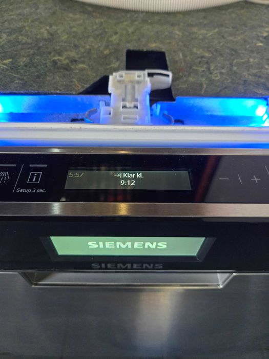 Zmywarka Simens 60 cm.Pod blat.Inox.3 szuflady.REZERWACJA.