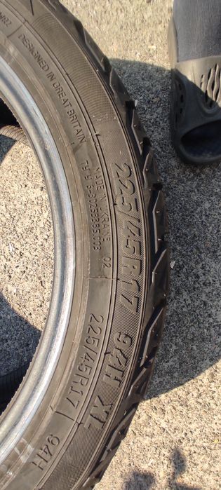 продам резину 225/45r17