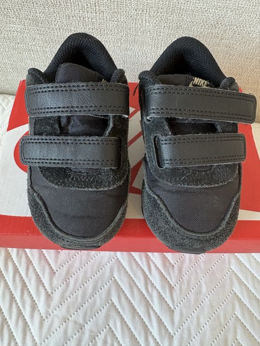 Adidasy Nike rozm. 21