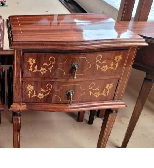 Mesa cabeceira D. Maria anis 60