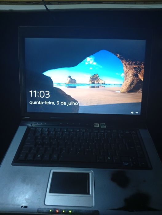 Portátil Asus usado