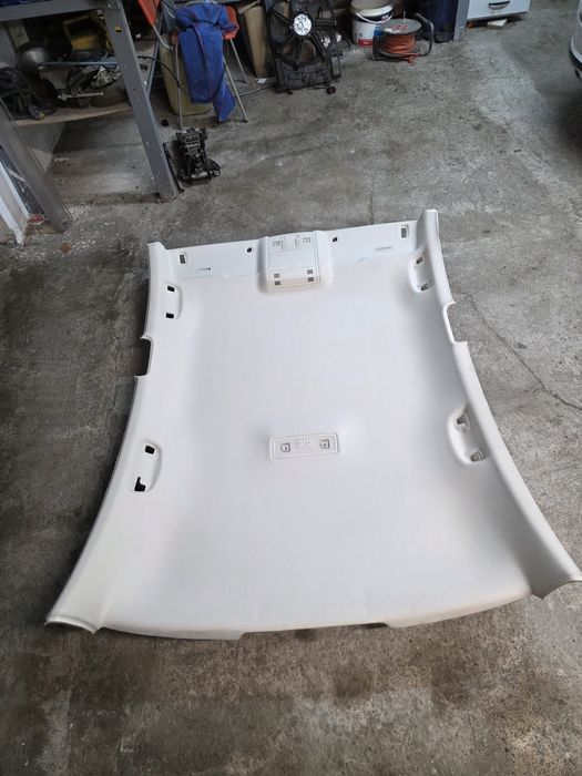 VW Passat B8 Sedan Podsufitka Sufit