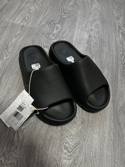 Adidas yeezy slide onyx original
