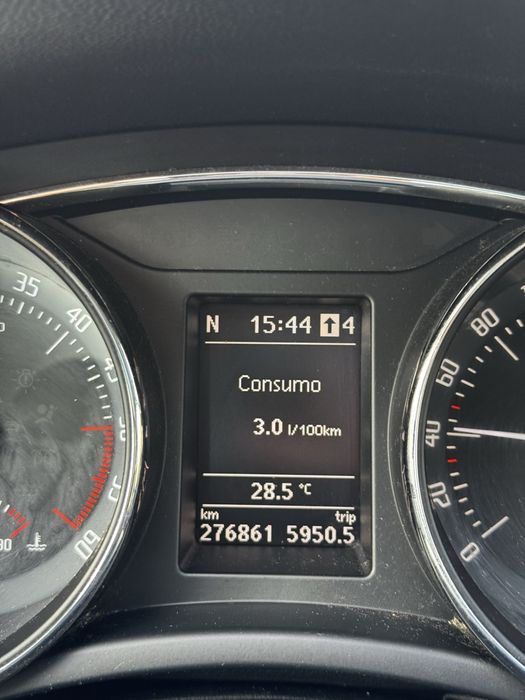 Škoda Superb 1.6 TDI GreenLine (2014)
