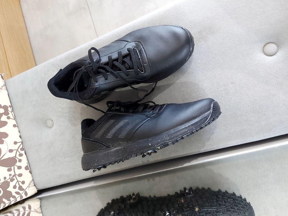 Czarne buty sportowe snekersy Adidas roz 42 trekking sport