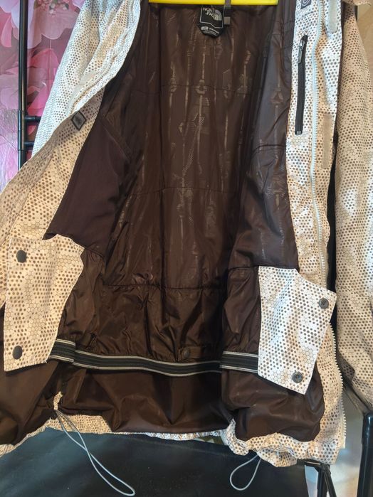 Куртка The North Face HyVent