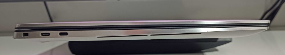 Dell XPS 15 9500-Ecrã 15.6FHD/Gráf. NVIDIA 4GB/Core i7/SSD NVME/32GB