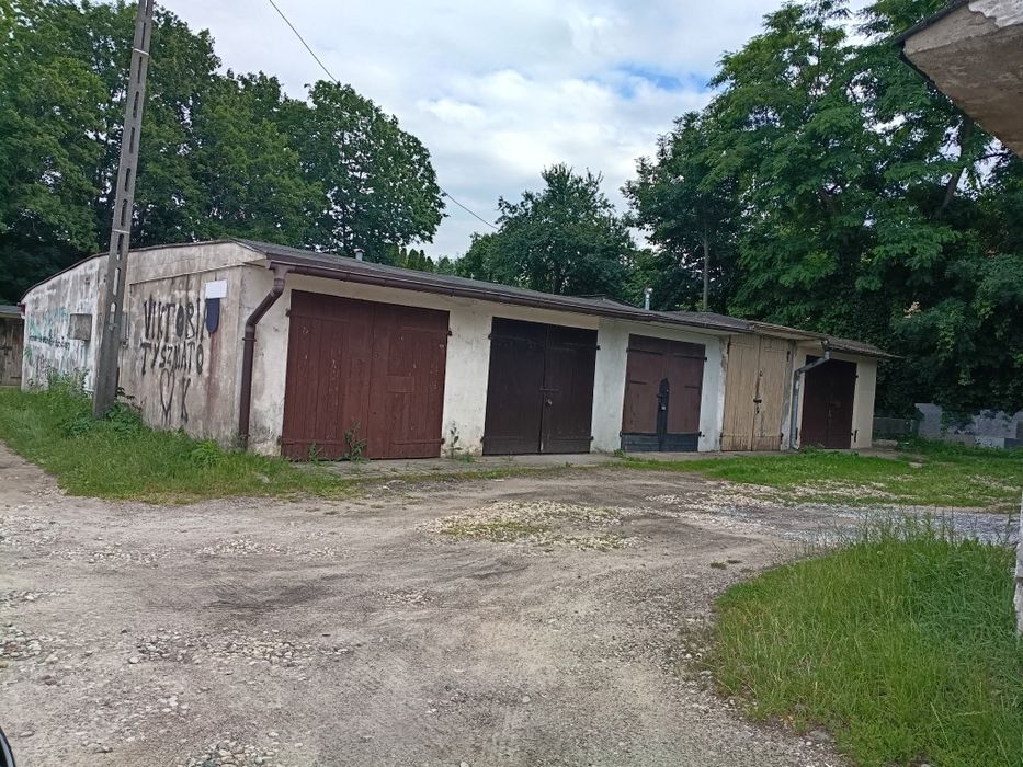 Garaż na ulicy Pięknej