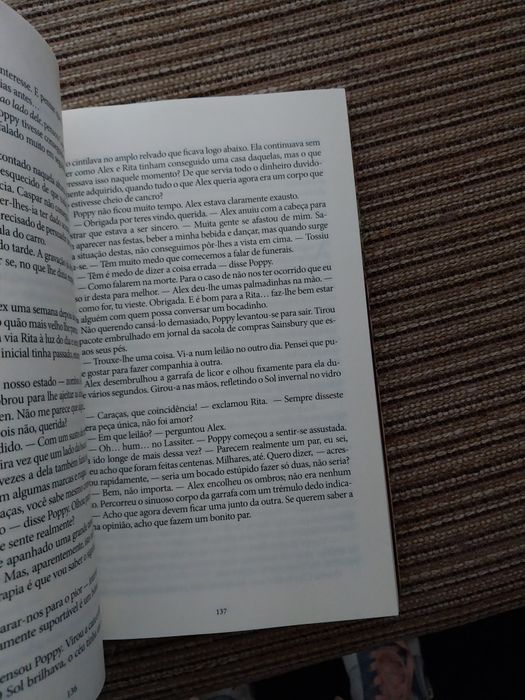 Encontro inesperado. Portes incluídos em correio editorial