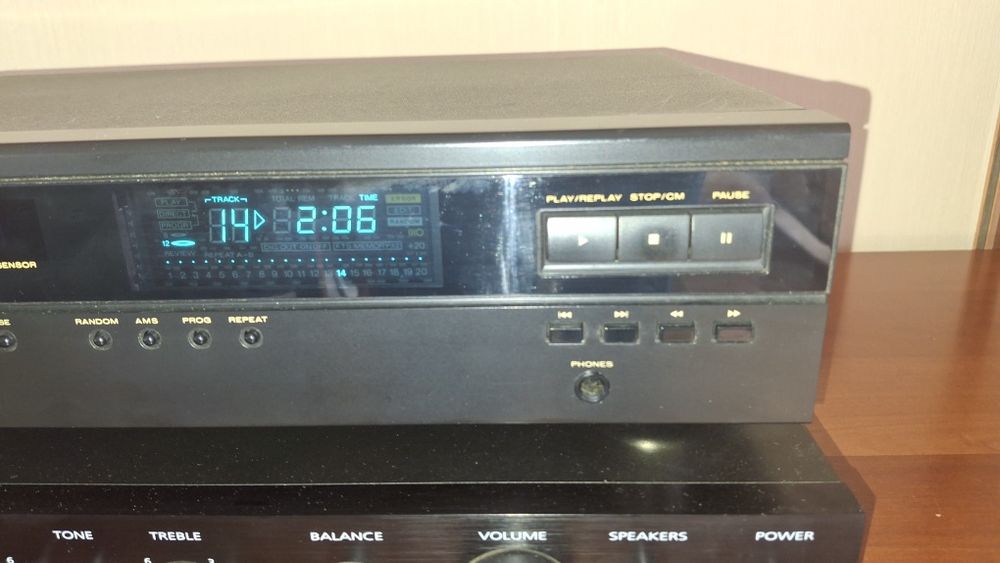 Marantz CD-40  Leitor de CD – impecável – comando original