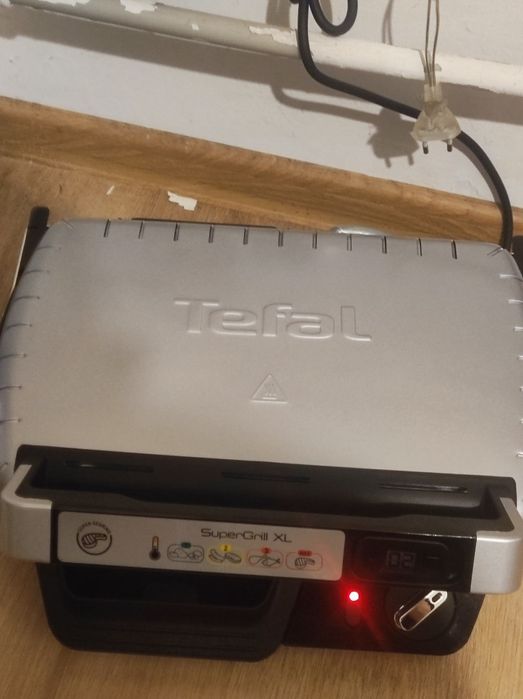 Продам електрогриль Tefal SuperGrill XL  GC451B12