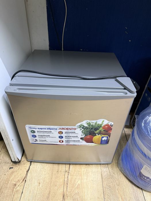 Однокамерный холодильник Ardesto DFM-50X