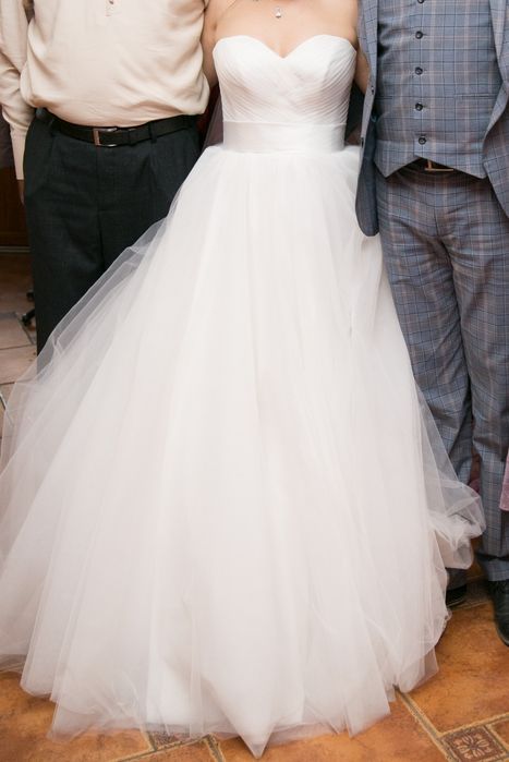 Весільна сукня продаж