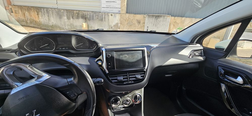 Peugeot 208 de 2015