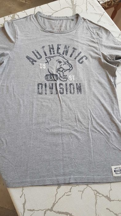 Męski szary Tshirt  firmy "Angelo Litrico" Wielkość M