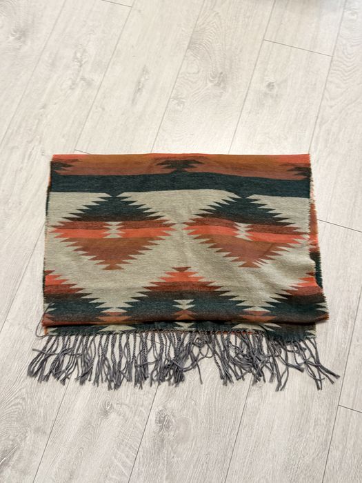 Szalik damski marki Medicine