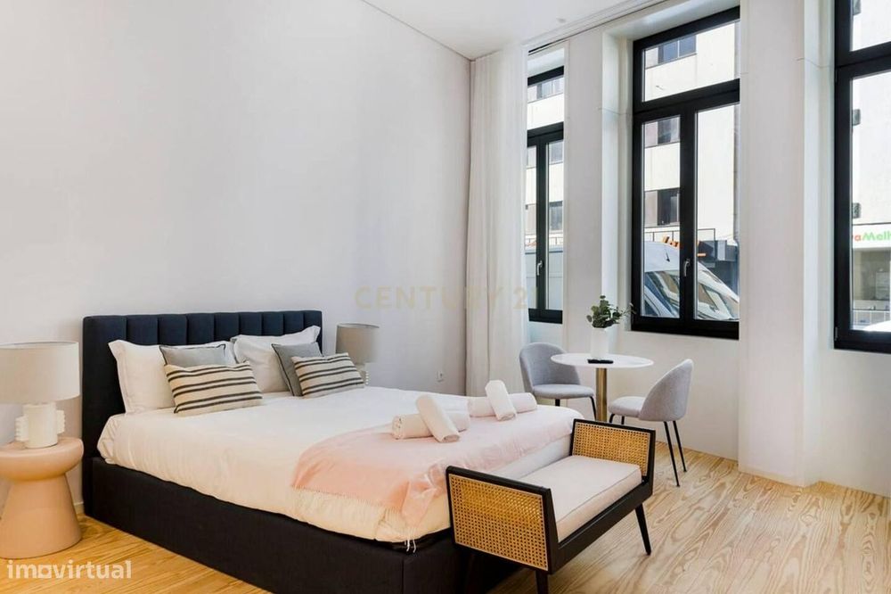 Apartamento T0 , com Licença AL, na Rua de Camões – Porto