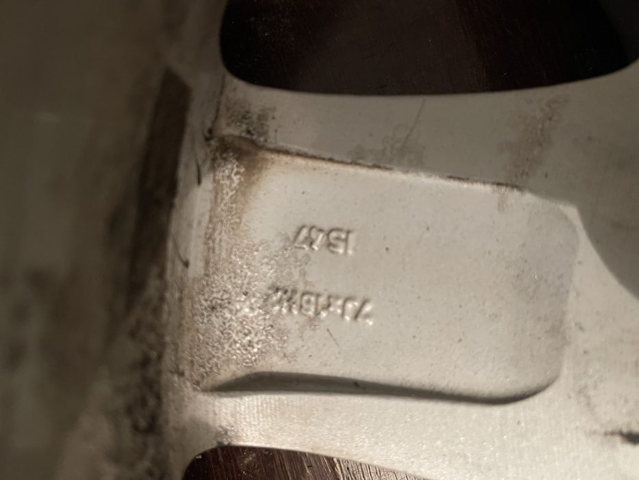 Продам диск б/у на BMW 7j/R18 .