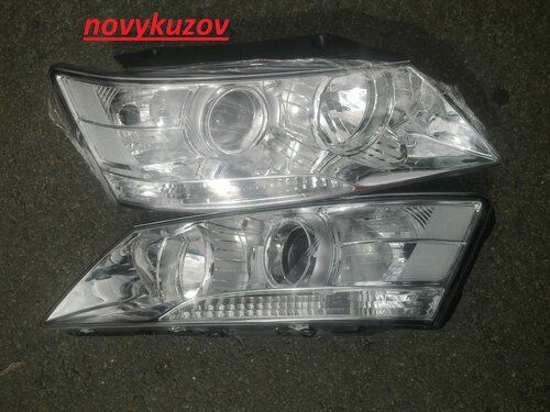 Фара на Hyundai Sonata Хюндай Соната 05-10