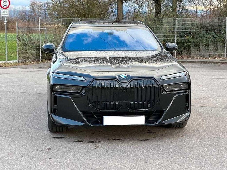 Бампер BMW Seria 7 G70 запчастини БМВ 7 Г70 бампер разборка