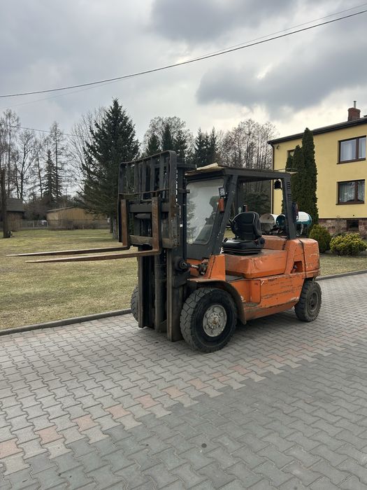 Nissan F04B40Q  4 tony  Duplex LPG wózek widłowy