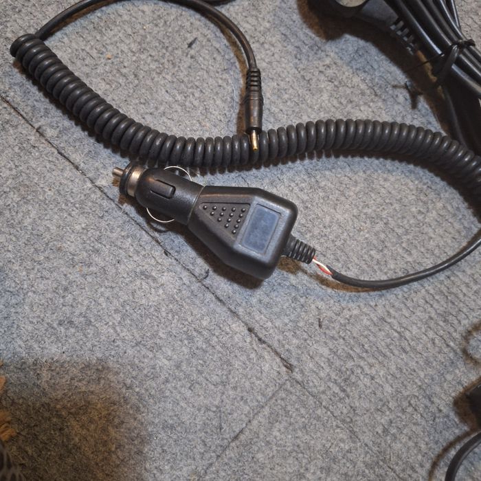 Ładowarki, kable kamerka