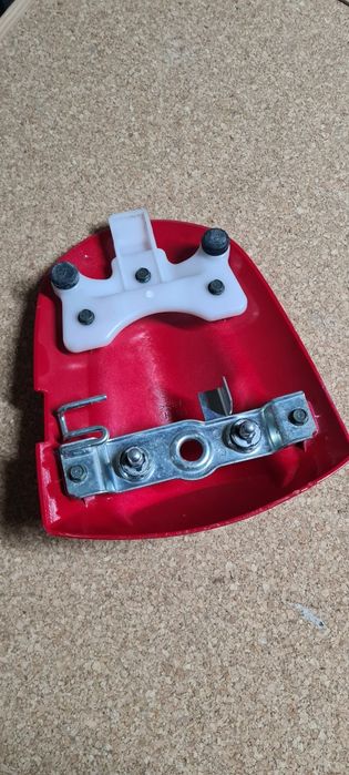 Tampa do banco traseiro Gsxr 600 K7