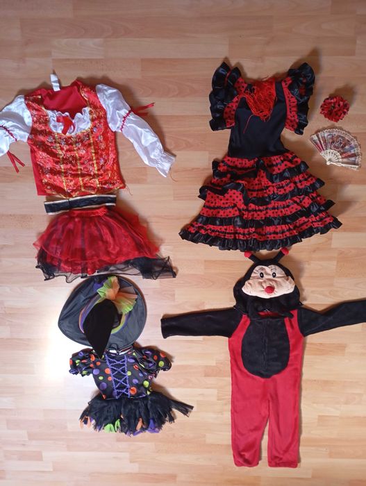 4 Carnival Costumes for Children
