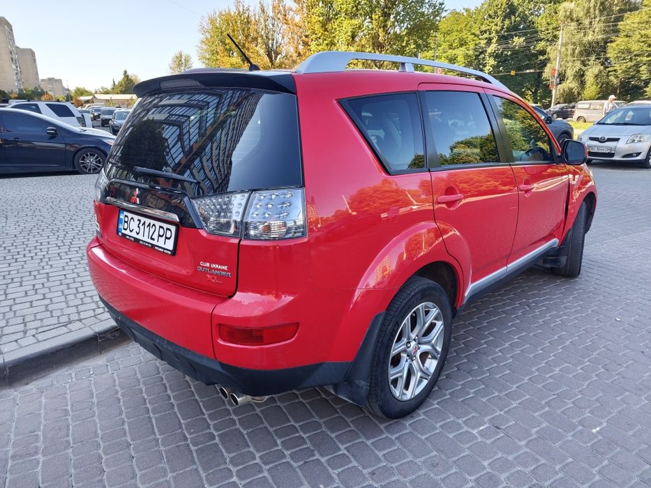 Mitsubishi outlander XL