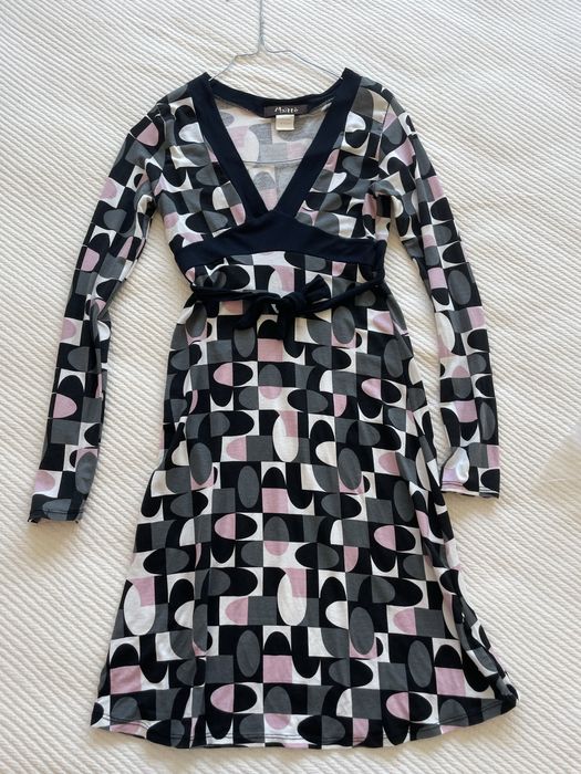 Vestido Preto, rosa e branco