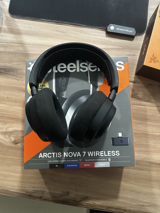 Headset SteelSeries Arctis Nova 7 Wireles 3 anos de garantia