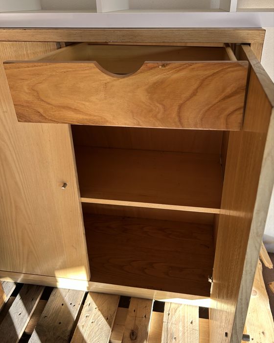 Armário Madeira Maciça