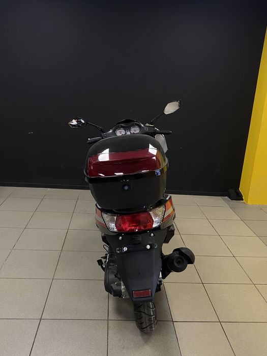 Скутер SPARK SP150S-17R