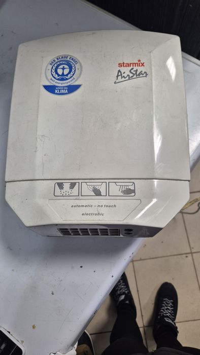 Automatyczna suszarka do rąk