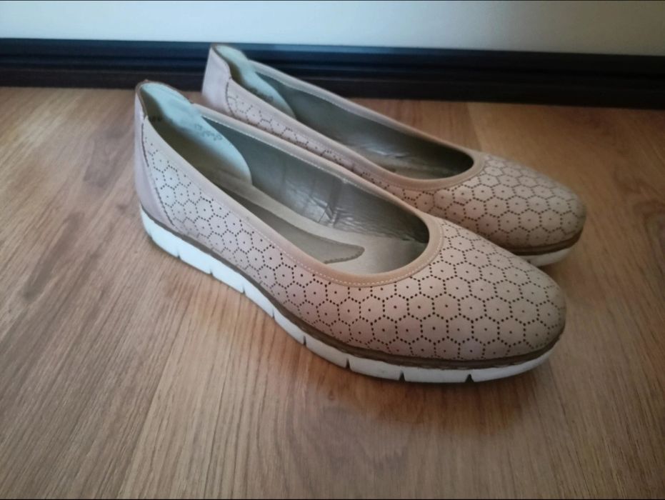 Baleriny skórzane beżowe Rieker