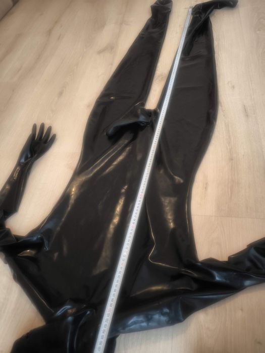 Kombinezon fullbody latex