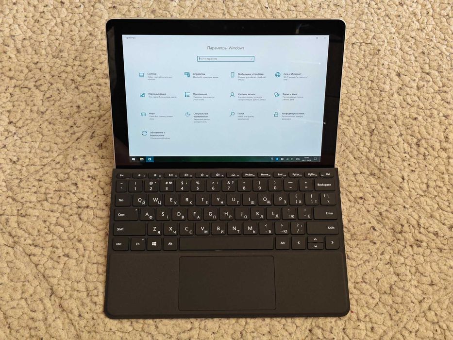 Microsoft Surface Go