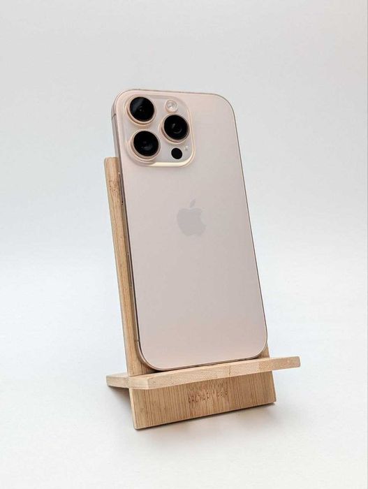 Apple iPhone 16 Pro 128GB Tytan Pustynny | bateria 100%