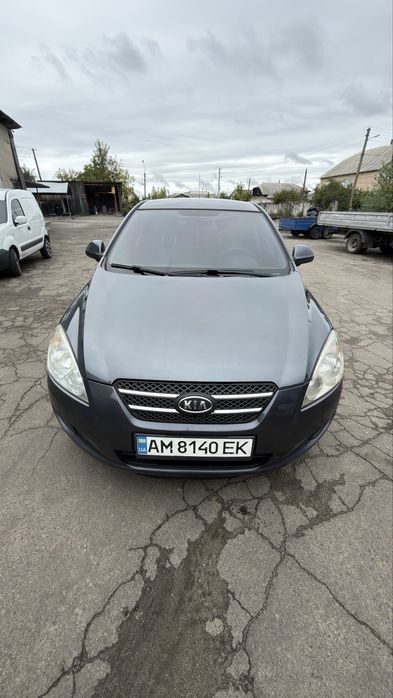 KIA ceed ( 1.6 дизель)