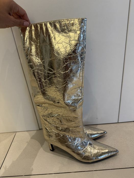 Чоботи золоті Zara