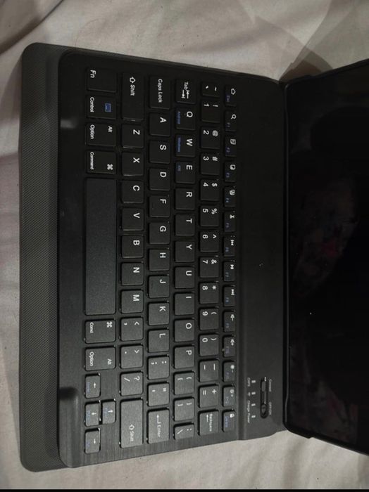 Tablet Smartbarry com capa e teclado