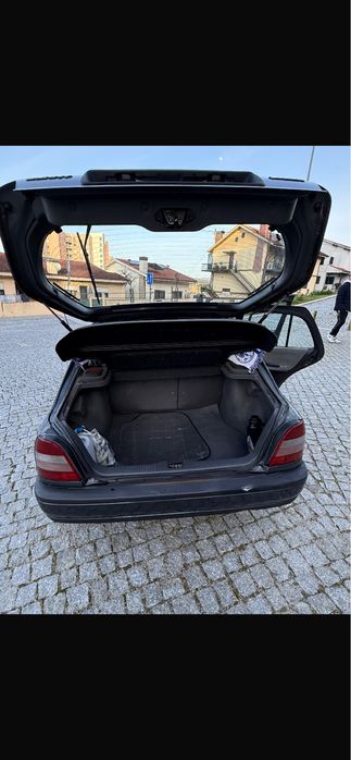 Nissan Sunny 1.4  16V SLX