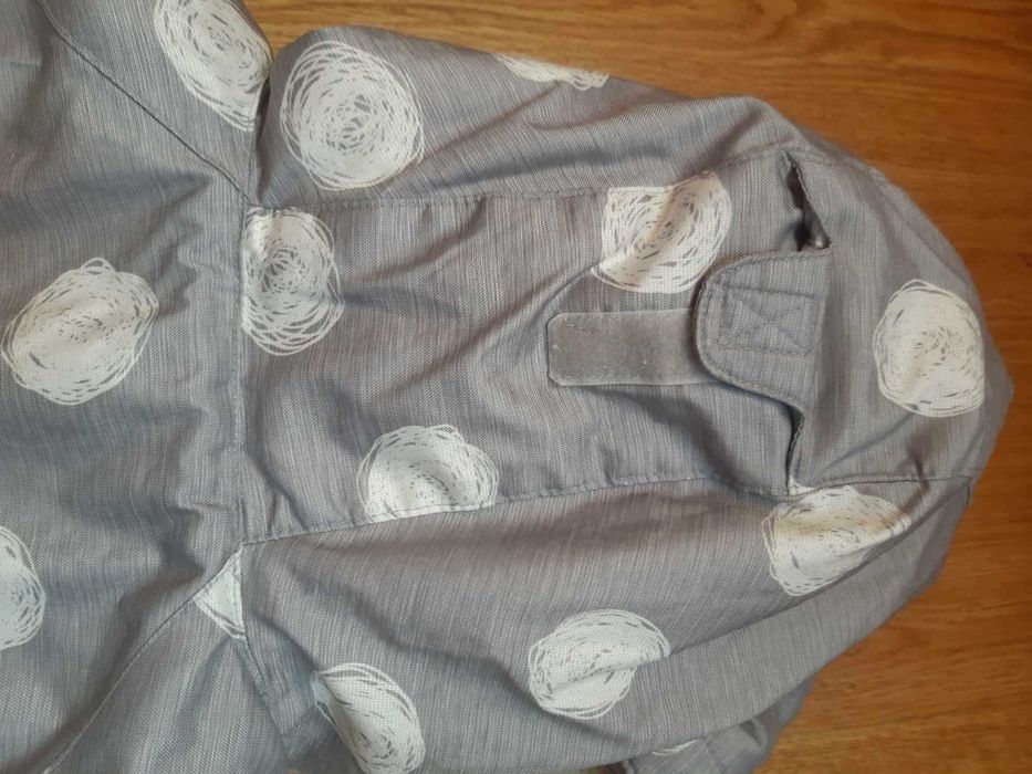 Гарна куртка для дівчинки 5-7 років