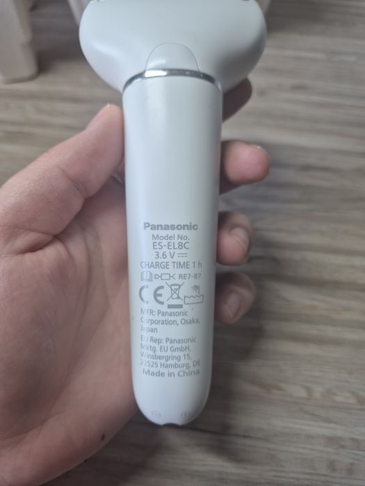 Depilator Panasonic ES-EL8C