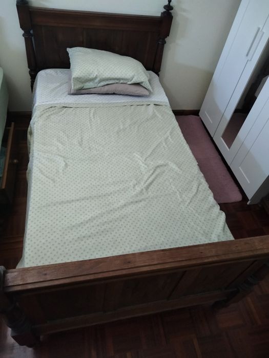 Cama solteiro madeira