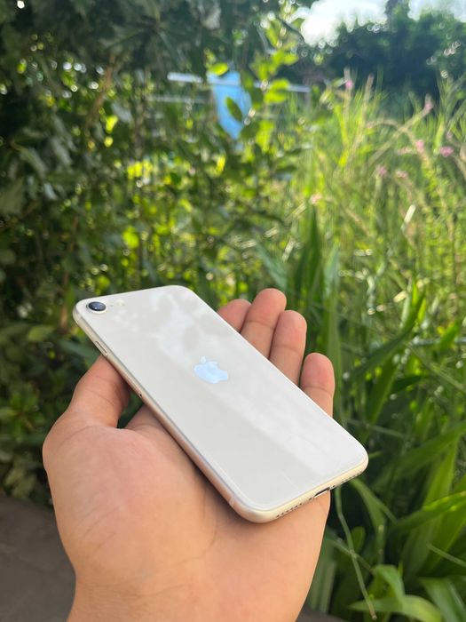 iPhone SE 2022 - 64GB