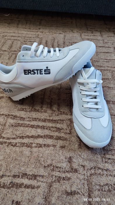 Кросівки, кросовки