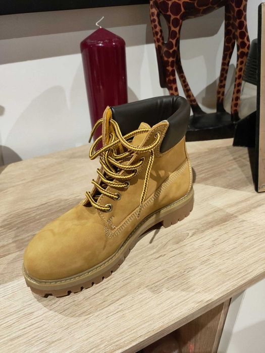 Bota Camel em Camurça estilo Timberland