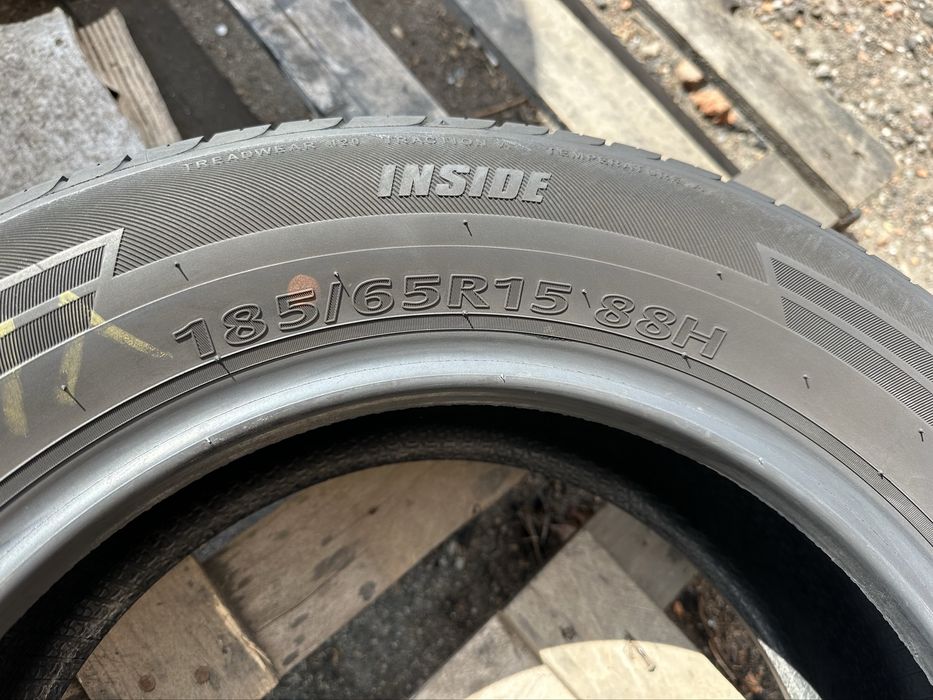 185/65 R15 Kumho EcoWing Es01 /комплетк/ідеальний стан/